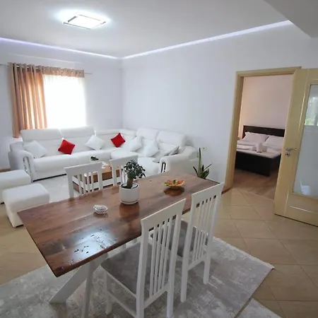 Apartmán Eni's Gjirokastër